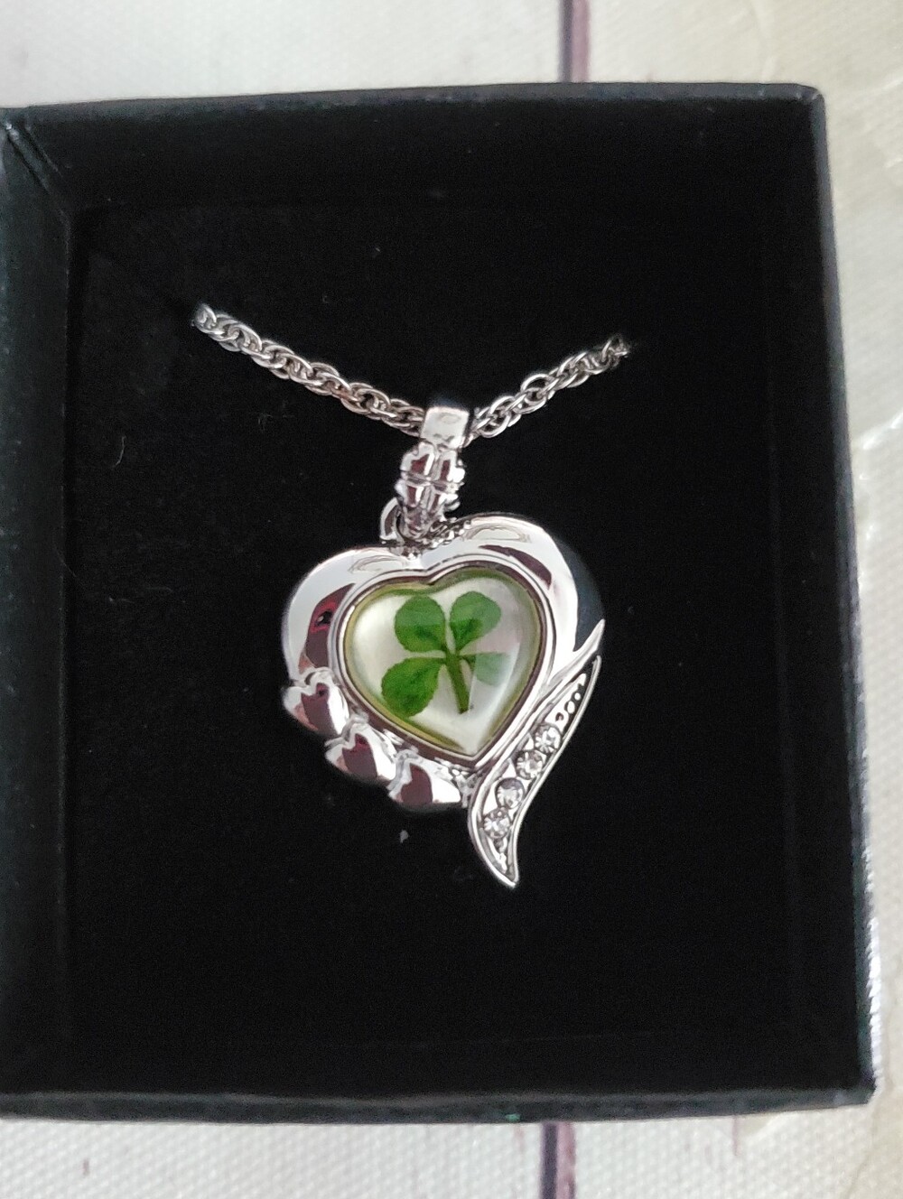 Silver Tone Shamrock Heart Necklace Gift Boxed